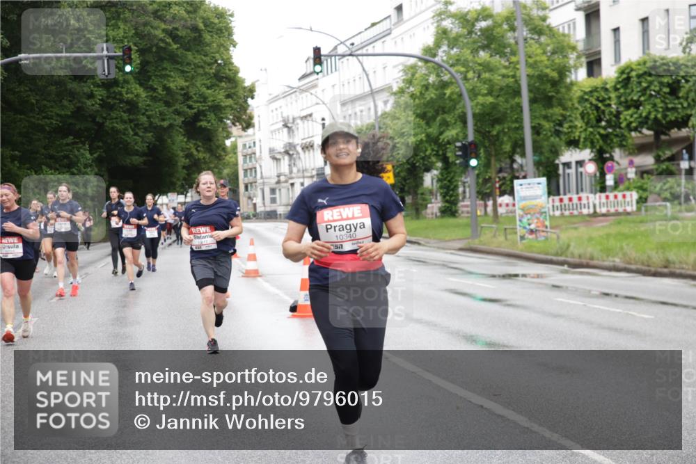 14.06.2026 - REWE Women's Run Jannik Wohlers http://msf.ph/oto/9796015 14.06.2026 09:57:46 Laufen 10340, 357 meine-sportfotos.de