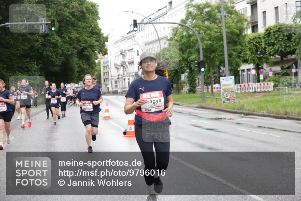14.06.2026 - REWE Women's Run Jannik Wohlers http://msf.ph/oto/9796016 14.06.2026 09:57:46 Laufen 10617, 10340, 7 meine-sportfotos.de