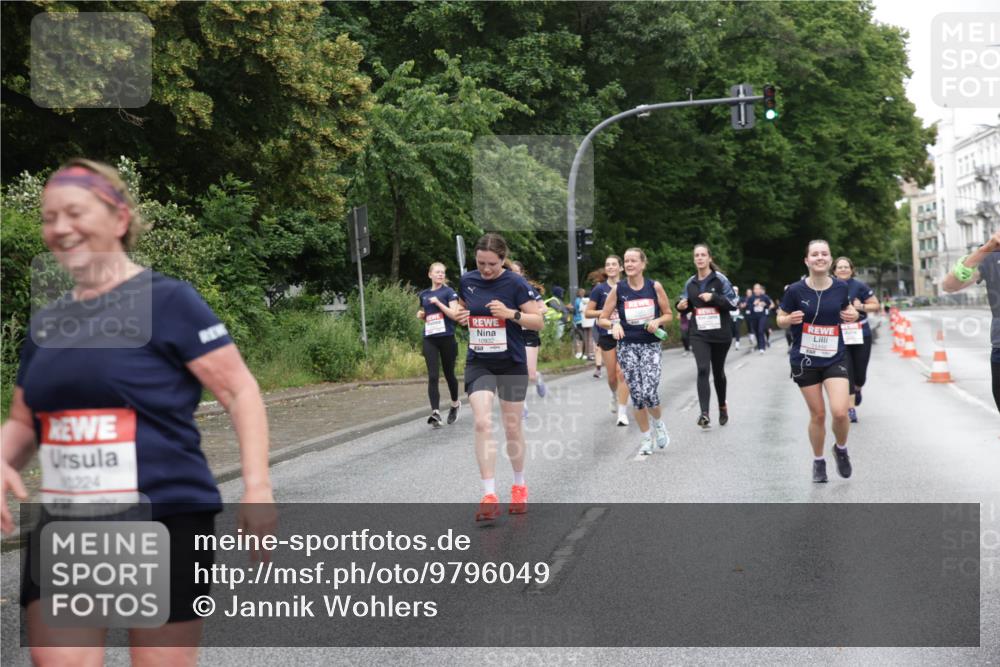 14.06.2026 - REWE Women's Run Jannik Wohlers http://msf.ph/oto/9796049 14.06.2026 09:57:50 Laufen 224, 10932 meine-sportfotos.de