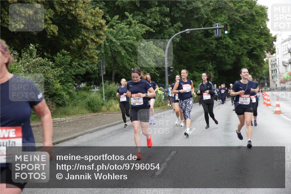 14.06.2026 - REWE Women's Run Jannik Wohlers http://msf.ph/oto/9796054 14.06.2026 09:57:50 Laufen 24, 10932, 11448 meine-sportfotos.de