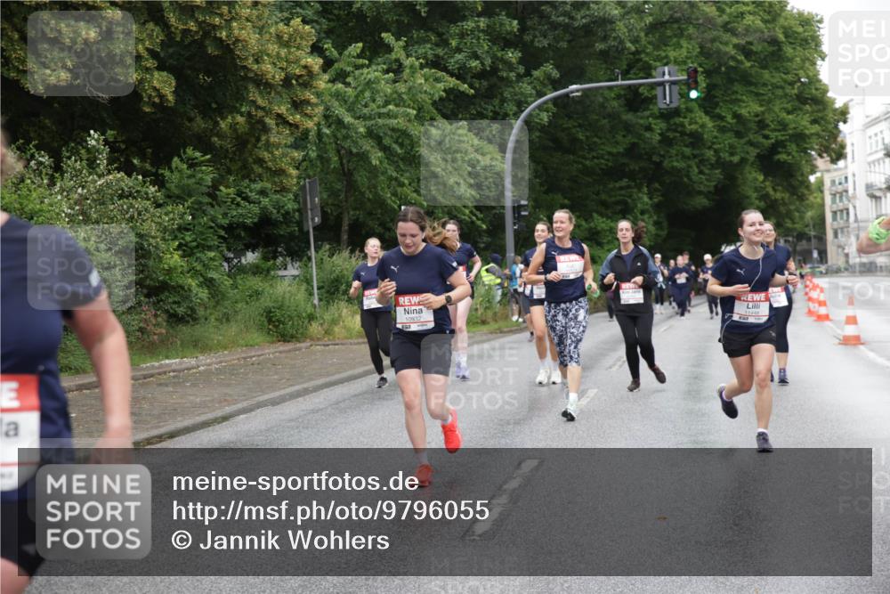 14.06.2026 - REWE Women's Run Jannik Wohlers http://msf.ph/oto/9796055 14.06.2026 09:57:50 Laufen 10932, 11448 meine-sportfotos.de