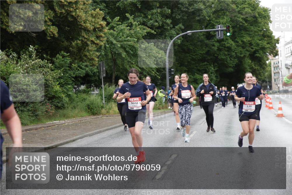 14.06.2026 - REWE Women's Run Jannik Wohlers http://msf.ph/oto/9796059 14.06.2026 09:57:50 Laufen 10932, 11448 meine-sportfotos.de