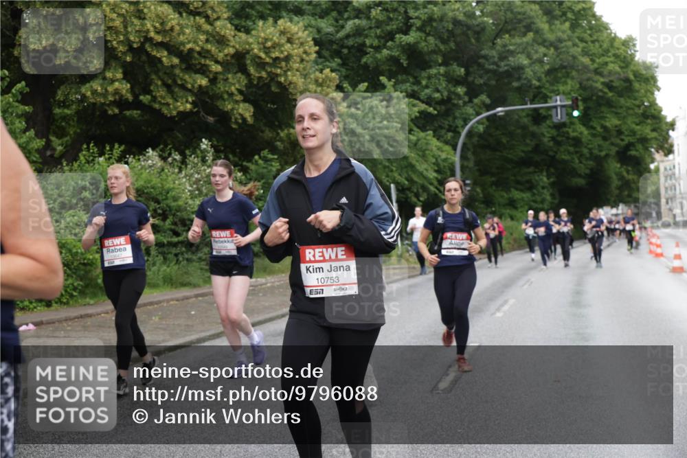 14.06.2026 - REWE Women's Run Jannik Wohlers http://msf.ph/oto/9796088 14.06.2026 09:57:54 Laufen 10647, 10753, 7 meine-sportfotos.de