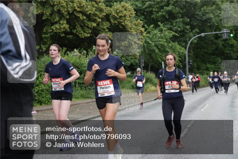 14.06.2026 - REWE Women's Run Jannik Wohlers http://msf.ph/oto/9796093 14.06.2026 09:57:55 Laufen 10549, 10510, 57, 10 meine-sportfotos.de