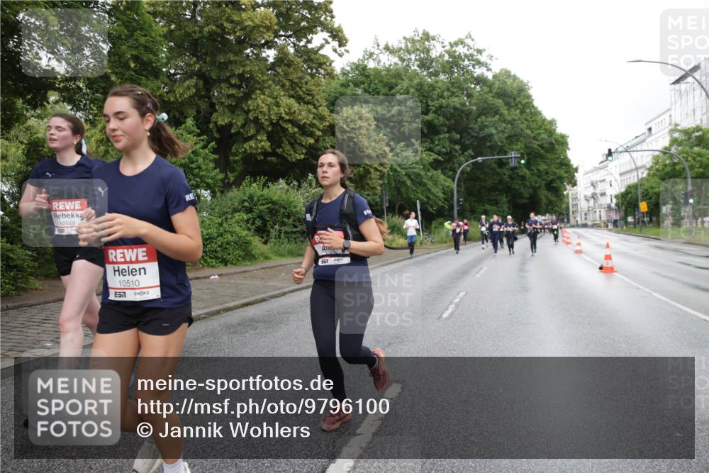 14.06.2026 - REWE Women's Run Jannik Wohlers http://msf.ph/oto/9796100 14.06.2026 09:57:56 Laufen 10549, 10510, 577 meine-sportfotos.de