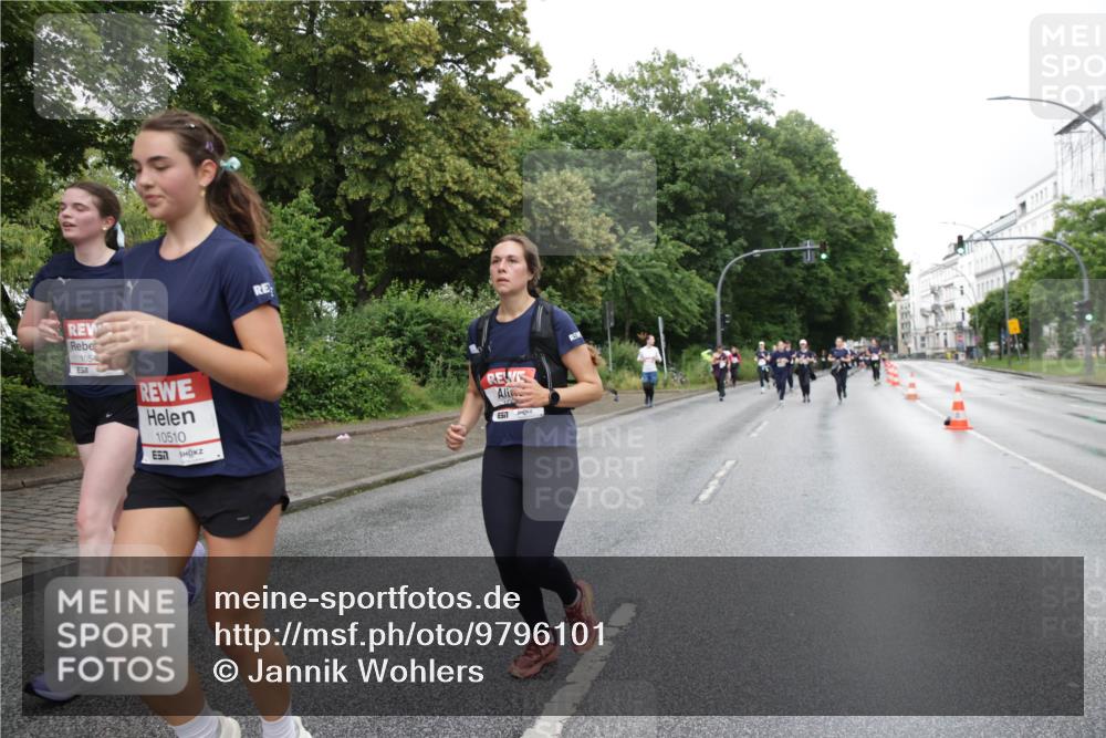 14.06.2026 - REWE Women's Run Jannik Wohlers http://msf.ph/oto/9796101 14.06.2026 09:57:56 Laufen 1054, 657, 10510 meine-sportfotos.de