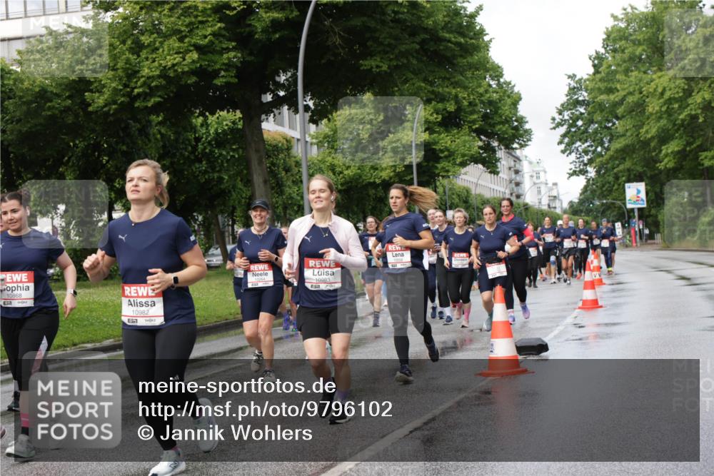 14.06.2026 - REWE Women's Run Jannik Wohlers http://msf.ph/oto/9796102 14.06.2026 09:10:12 Laufen 10868, 51, 10982, 10983 meine-sportfotos.de