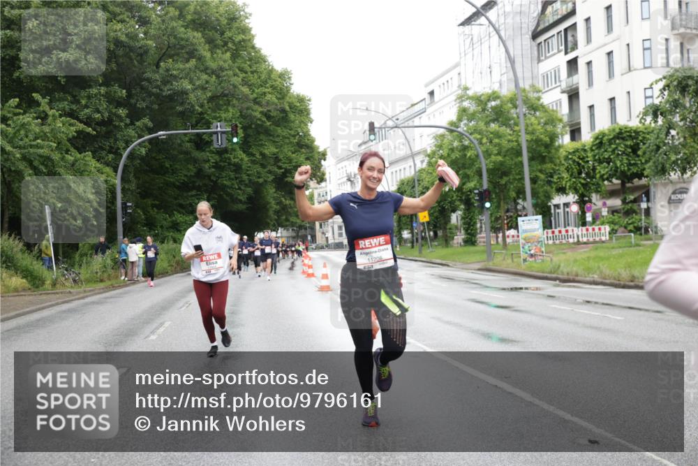 14.06.2026 - REWE Women's Run Jannik Wohlers http://msf.ph/oto/9796161 14.06.2026 09:58:06 Laufen 11208, 57 meine-sportfotos.de