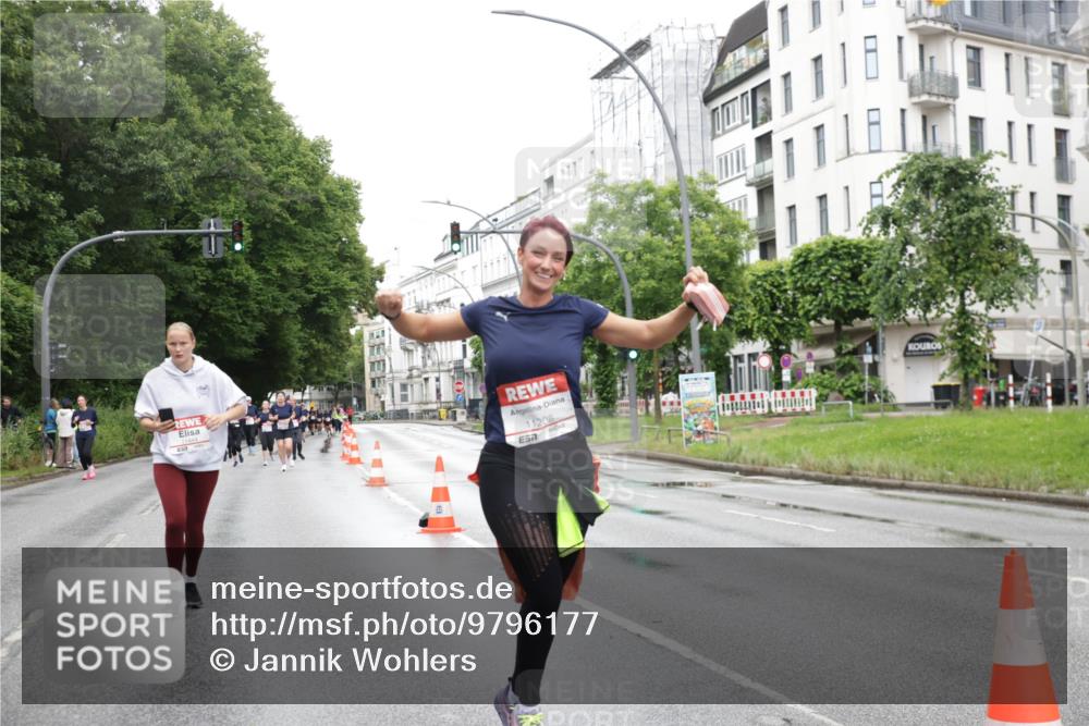 14.06.2026 - REWE Women's Run Jannik Wohlers http://msf.ph/oto/9796177 14.06.2026 09:58:07 Laufen 11208 meine-sportfotos.de