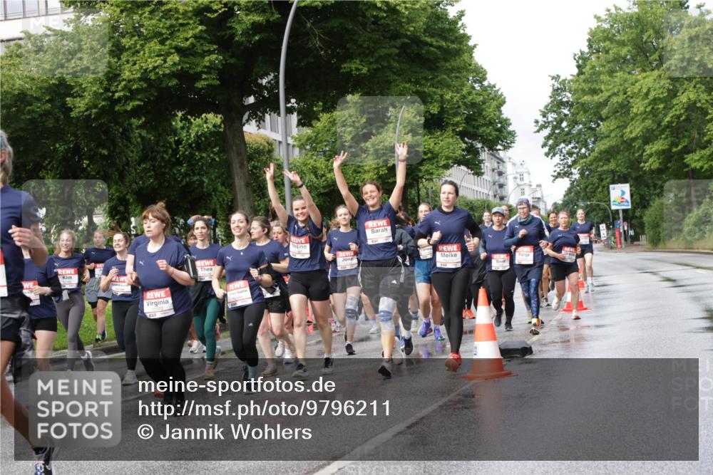 14.06.2026 - REWE Women's Run Jannik Wohlers http://msf.ph/oto/9796211 14.06.2026 09:10:21 Laufen 10705, 10341 meine-sportfotos.de