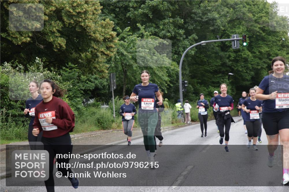 14.06.2026 - REWE Women's Run Jannik Wohlers http://msf.ph/oto/9796215 14.06.2026 09:58:15 Laufen 10028, 11397, 11350, 7 meine-sportfotos.de
