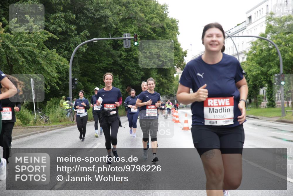 14.06.2026 - REWE Women's Run Jannik Wohlers http://msf.ph/oto/9796226 14.06.2026 09:58:16 Laufen 10323, 11350, 57 meine-sportfotos.de