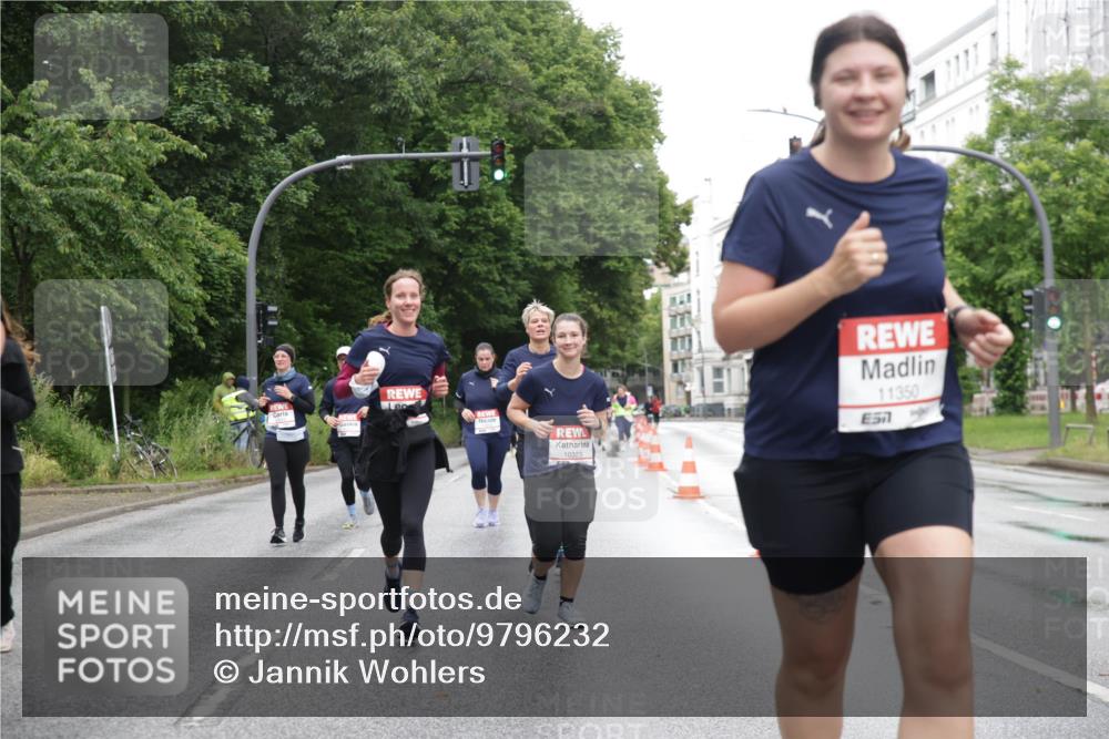 14.06.2026 - REWE Women's Run Jannik Wohlers http://msf.ph/oto/9796232 14.06.2026 09:58:17 Laufen 10323, 11350, 57 meine-sportfotos.de