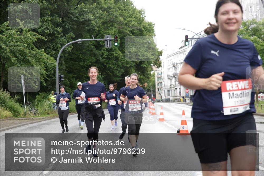 14.06.2026 - REWE Women's Run Jannik Wohlers http://msf.ph/oto/9796239 14.06.2026 09:58:17 Laufen 10415, 10323, 11350, 57 meine-sportfotos.de
