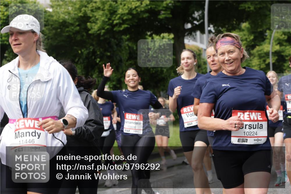 14.06.2026 - REWE Women's Run Jannik Wohlers http://msf.ph/oto/9796292 14.06.2026 09:10:27 Laufen 1, 11446, 10486, 7, 10466, 77, 10224 meine-sportfotos.de