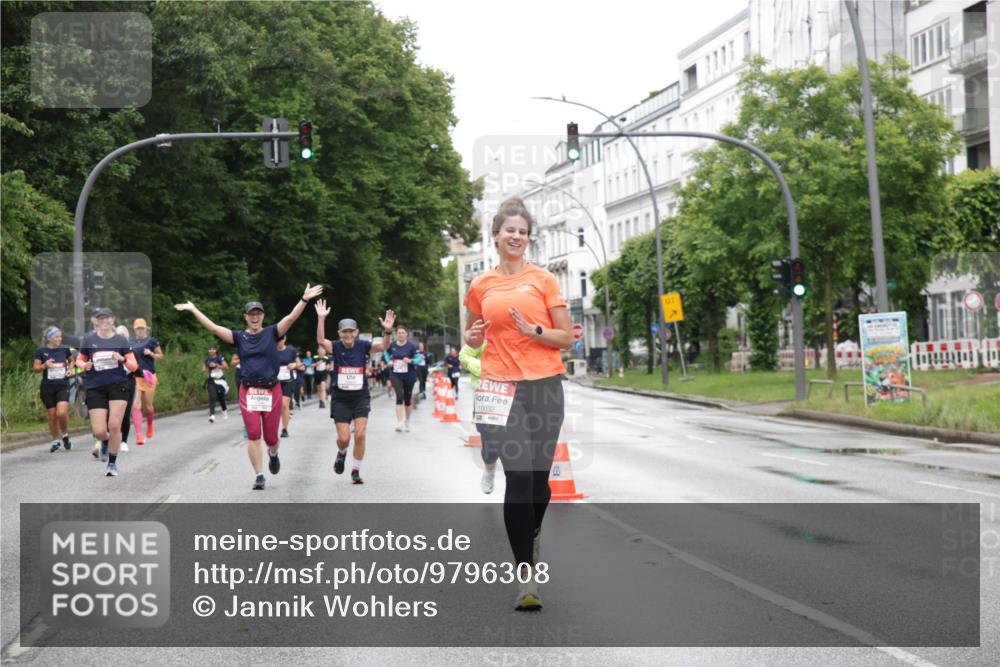 14.06.2026 - REWE Women's Run Jannik Wohlers http://msf.ph/oto/9796308 14.06.2026 09:58:30 Laufen 10032 meine-sportfotos.de