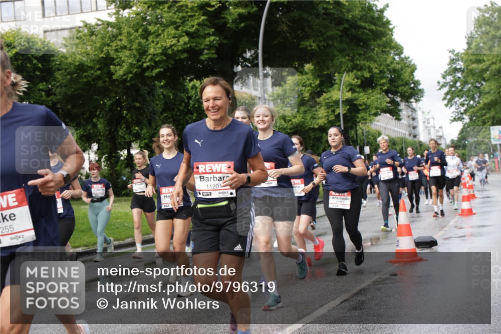 14.06.2026 - REWE Women's Run Jannik Wohlers http://msf.ph/oto/9796319 14.06.2026 09:10:28 Laufen 255, 11201 meine-sportfotos.de