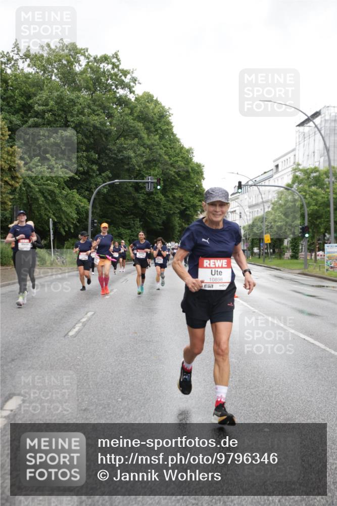 14.06.2026 - REWE Women's Run Jannik Wohlers http://msf.ph/oto/9796346 14.06.2026 09:58:35 Laufen 10898, 7 meine-sportfotos.de