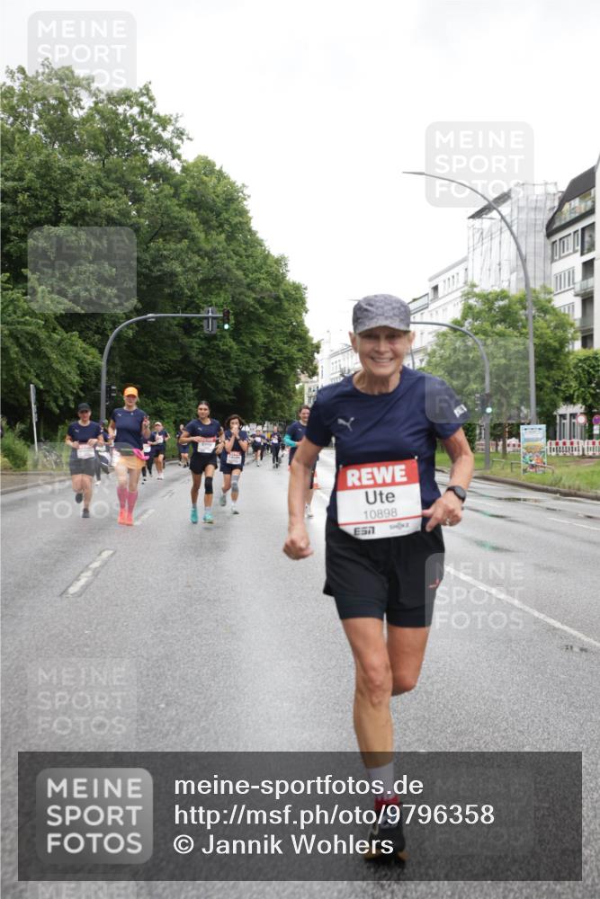 14.06.2026 - REWE Women's Run Jannik Wohlers http://msf.ph/oto/9796358 14.06.2026 09:58:35 Laufen 10898 meine-sportfotos.de
