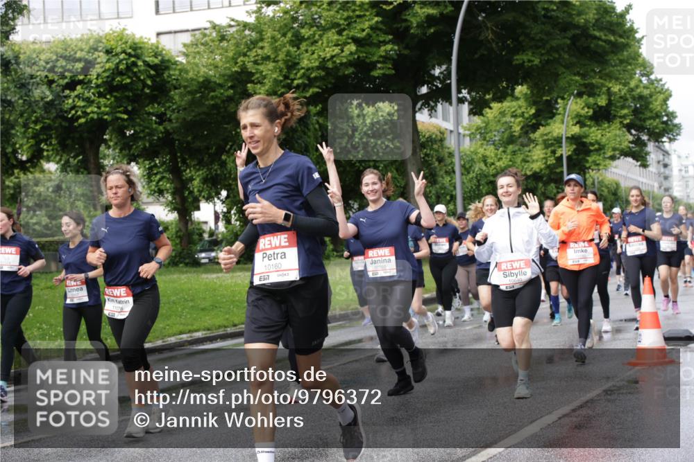 14.06.2026 - REWE Women's Run Jannik Wohlers http://msf.ph/oto/9796372 14.06.2026 09:10:34 Laufen 11078, 10160, 657, 10788, 1, 10640 meine-sportfotos.de