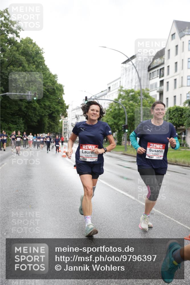 14.06.2026 - REWE Women's Run Jannik Wohlers http://msf.ph/oto/9796397 14.06.2026 09:58:39 Laufen 10529, 7, 11243 meine-sportfotos.de