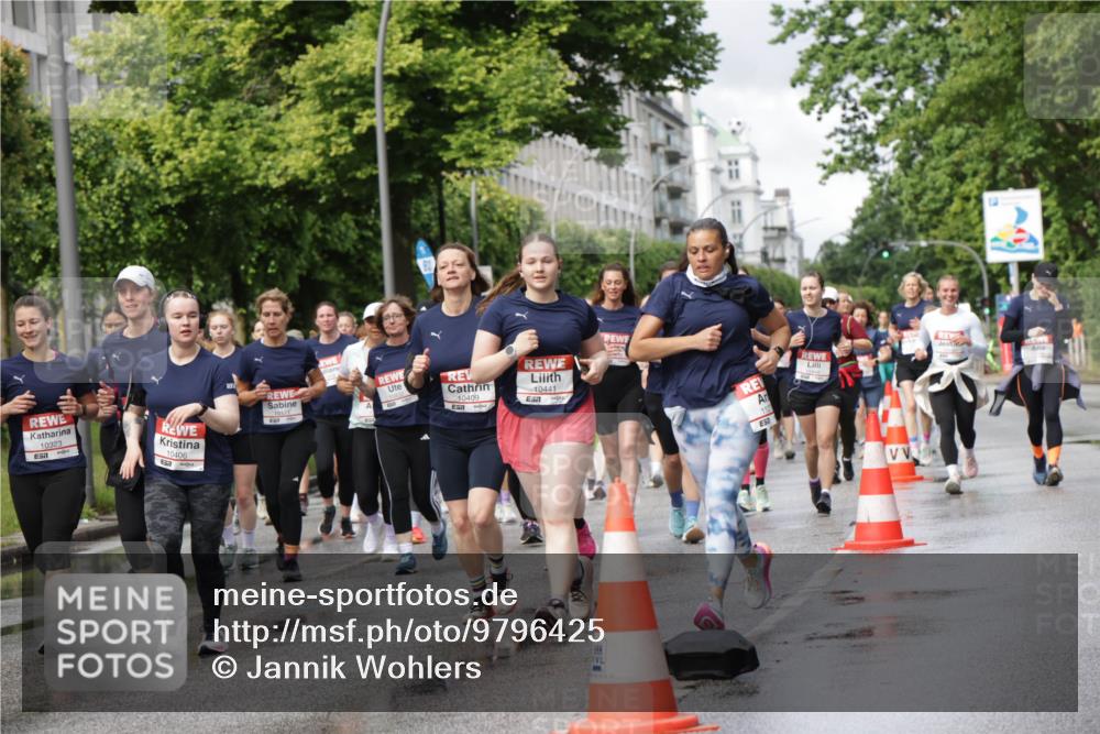 14.06.2026 - REWE Women's Run Jannik Wohlers http://msf.ph/oto/9796425 14.06.2026 09:10:38 Laufen 10409, 10441, 7, 10323, 10406, 112 meine-sportfotos.de