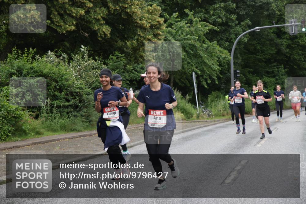 14.06.2026 - REWE Women's Run Jannik Wohlers http://msf.ph/oto/9796427 14.06.2026 09:58:42 Laufen 10335, 10953, 7 meine-sportfotos.de