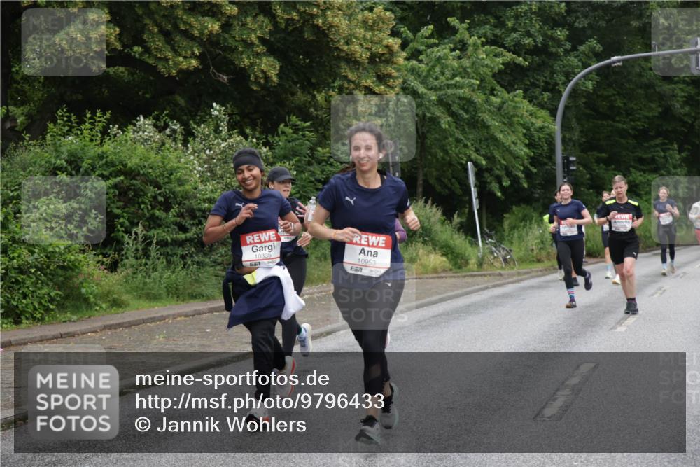 14.06.2026 - REWE Women's Run Jannik Wohlers http://msf.ph/oto/9796433 14.06.2026 09:58:42 Laufen 10335, 7, 10953 meine-sportfotos.de