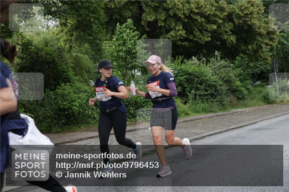 14.06.2026 - REWE Women's Run Jannik Wohlers http://msf.ph/oto/9796453 14.06.2026 09:58:44 Laufen 10017, 1055, 57 meine-sportfotos.de