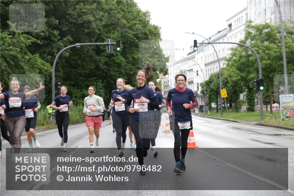 14.06.2026 - REWE Women's Run Jannik Wohlers http://msf.ph/oto/9796482 14.06.2026 09:58:46 Laufen 10974, 11402, 257, 10798 meine-sportfotos.de
