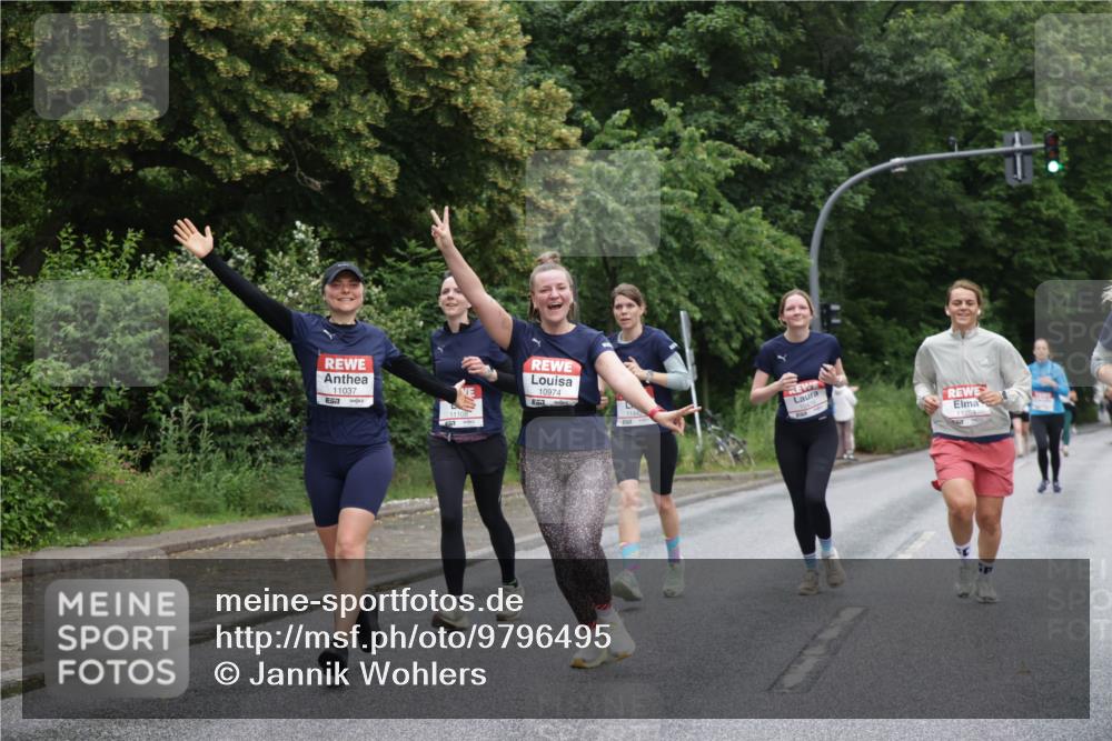 14.06.2026 - REWE Women's Run Jannik Wohlers http://msf.ph/oto/9796495 14.06.2026 09:58:48 Laufen 11037, 11108, 10974 meine-sportfotos.de