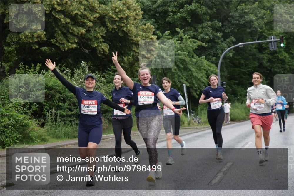 14.06.2026 - REWE Women's Run Jannik Wohlers http://msf.ph/oto/9796499 14.06.2026 09:58:48 Laufen 11037, 7, 10974 meine-sportfotos.de