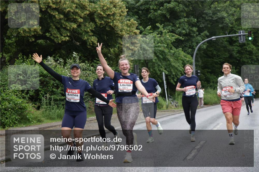 14.06.2026 - REWE Women's Run Jannik Wohlers http://msf.ph/oto/9796502 14.06.2026 09:58:48 Laufen 11037, 10974, 7, 1144 meine-sportfotos.de