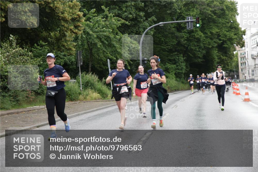 14.06.2026 - REWE Women's Run Jannik Wohlers http://msf.ph/oto/9796563 14.06.2026 09:58:58 Laufen 0276, 10448 meine-sportfotos.de