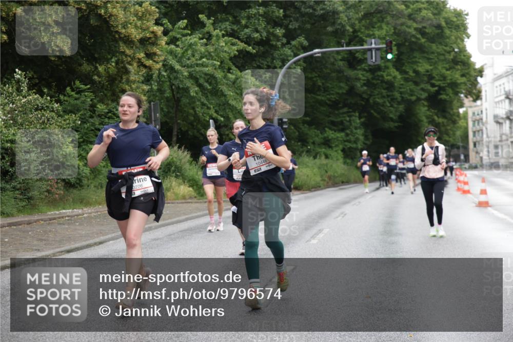 14.06.2026 - REWE Women's Run Jannik Wohlers http://msf.ph/oto/9796574 14.06.2026 09:58:59 Laufen 0276, 10448, 57 meine-sportfotos.de