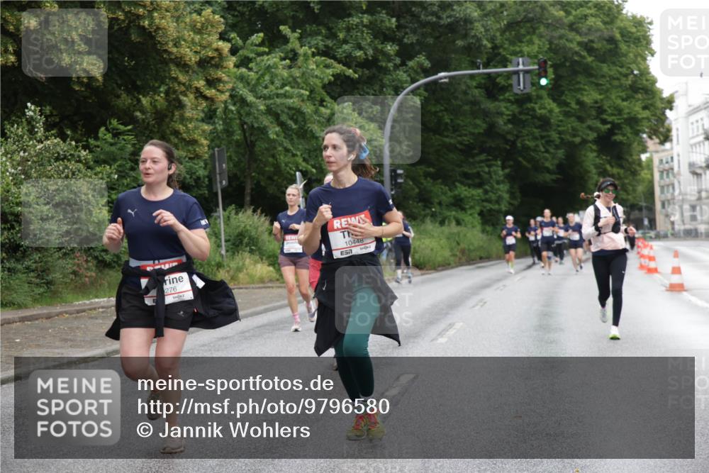 14.06.2026 - REWE Women's Run Jannik Wohlers http://msf.ph/oto/9796580 14.06.2026 09:58:59 Laufen 276, 10448, 7 meine-sportfotos.de