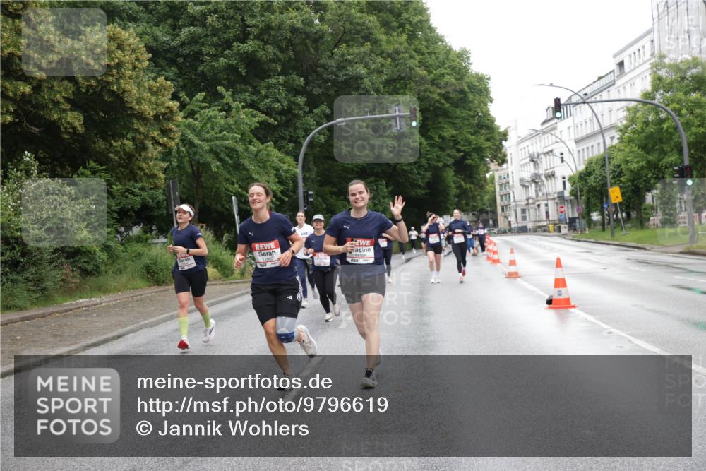14.06.2026 - REWE Women's Run Jannik Wohlers http://msf.ph/oto/9796619 14.06.2026 09:59:09 Laufen 11187 meine-sportfotos.de