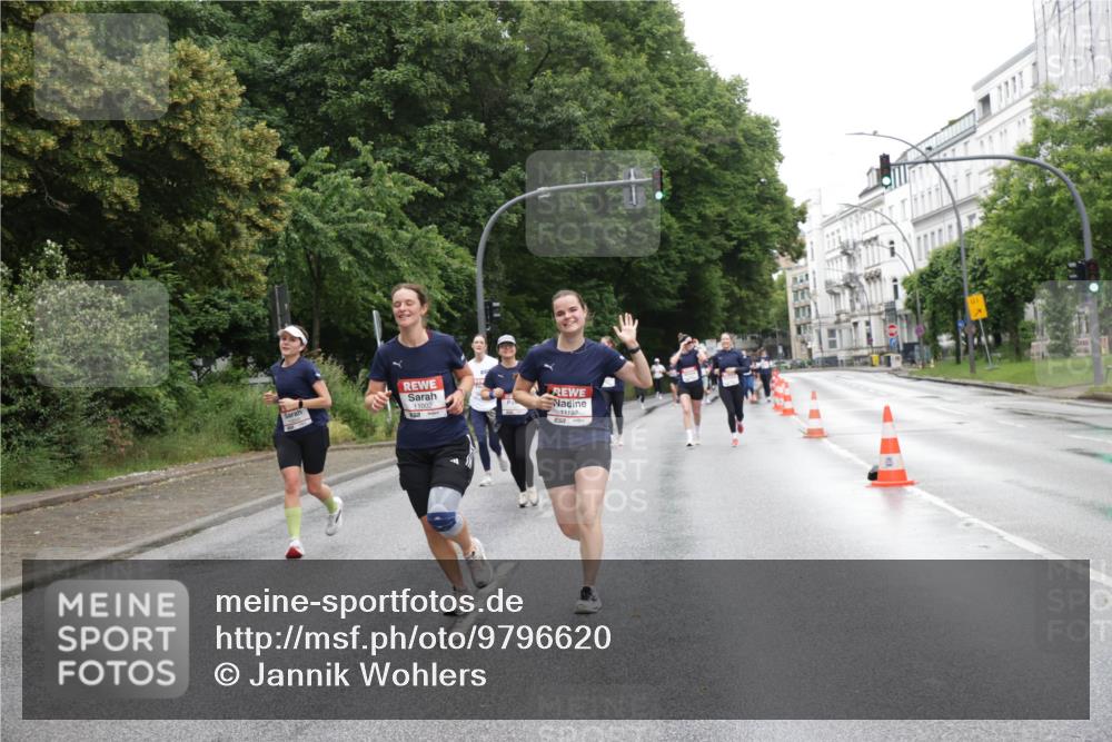 14.06.2026 - REWE Women's Run Jannik Wohlers http://msf.ph/oto/9796620 14.06.2026 09:59:09 Laufen 11002, 7, 11187 meine-sportfotos.de