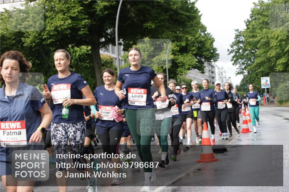 14.06.2026 - REWE Women's Run Jannik Wohlers http://msf.ph/oto/9796687 14.06.2026 09:10:51 Laufen 11483, 657, 11523, 517, 1243, 11397, 10988, 0901 meine-sportfotos.de