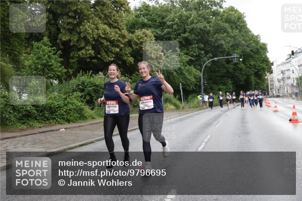 14.06.2026 - REWE Women's Run Jannik Wohlers http://msf.ph/oto/9796695 14.06.2026 09:59:16 Laufen 10788, 10787 meine-sportfotos.de