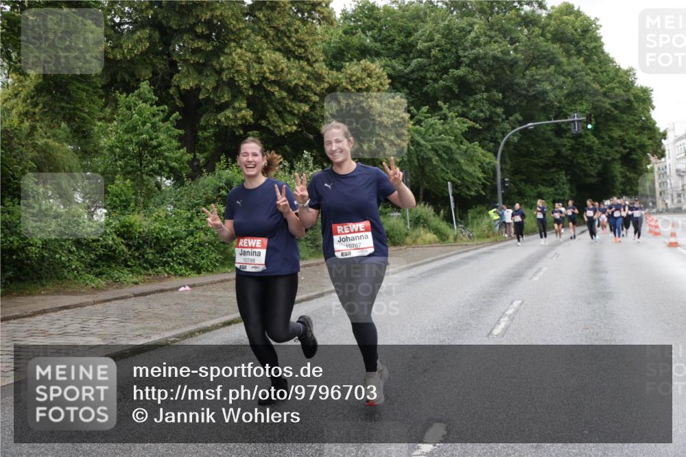 14.06.2026 - REWE Women's Run Jannik Wohlers http://msf.ph/oto/9796703 14.06.2026 09:59:16 Laufen 10788, 10787, 577 meine-sportfotos.de