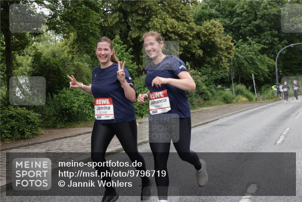 14.06.2026 - REWE Women's Run Jannik Wohlers http://msf.ph/oto/9796719 14.06.2026 09:59:17 Laufen 10788, 10787 meine-sportfotos.de