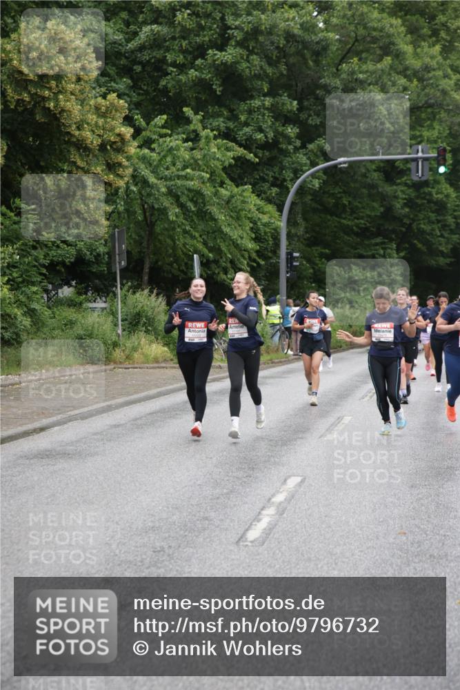 14.06.2026 - REWE Women's Run Jannik Wohlers http://msf.ph/oto/9796732 14.06.2026 09:59:21 Laufen 11107 meine-sportfotos.de