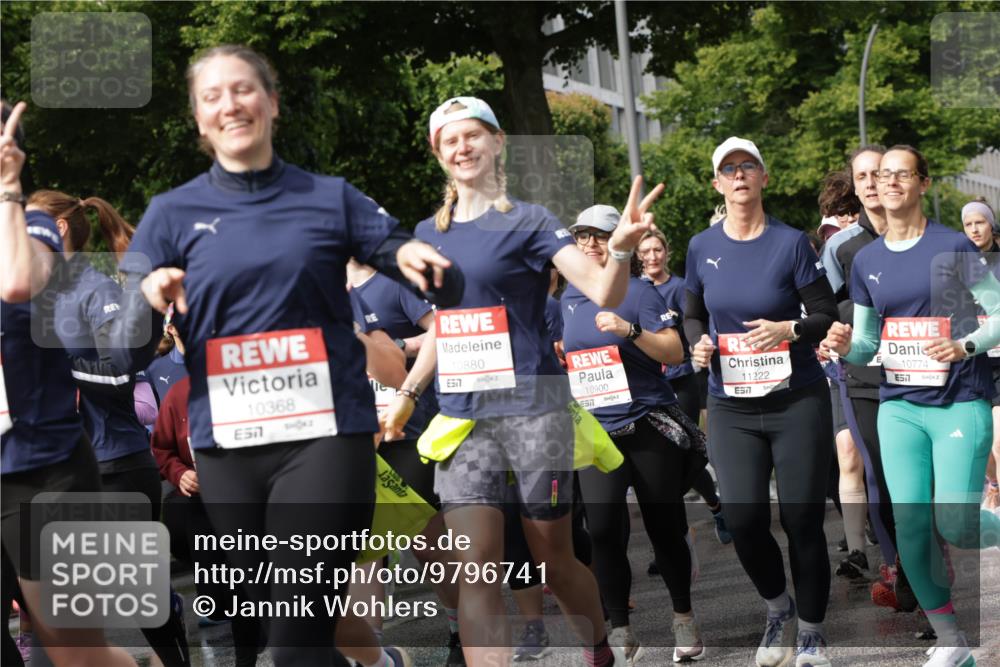14.06.2026 - REWE Women's Run Jannik Wohlers http://msf.ph/oto/9796741 14.06.2026 09:10:55 Laufen 10368, 57, 10880, 6577, 10900, 57, 11222, 7, 10774, 57 meine-sportfotos.de
