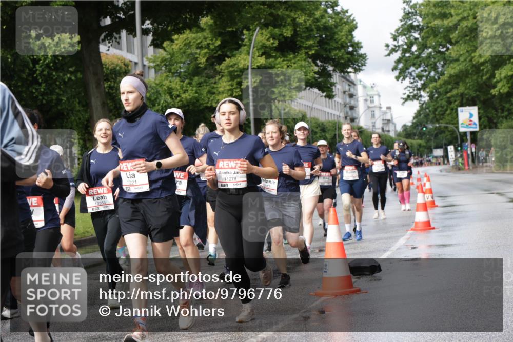 14.06.2026 - REWE Women's Run Jannik Wohlers http://msf.ph/oto/9796776 14.06.2026 09:10:58 Laufen 11278, 10221, 10617, 10353 meine-sportfotos.de