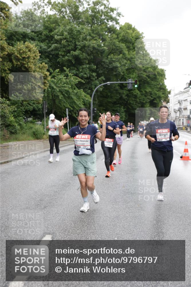 14.06.2026 - REWE Women's Run Jannik Wohlers http://msf.ph/oto/9796797 14.06.2026 09:59:27 Laufen 11122, 57, 11027, 7 meine-sportfotos.de