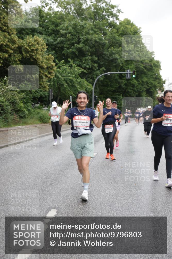 14.06.2026 - REWE Women's Run Jannik Wohlers http://msf.ph/oto/9796803 14.06.2026 09:59:27 Laufen 11027, 11122, 657 meine-sportfotos.de
