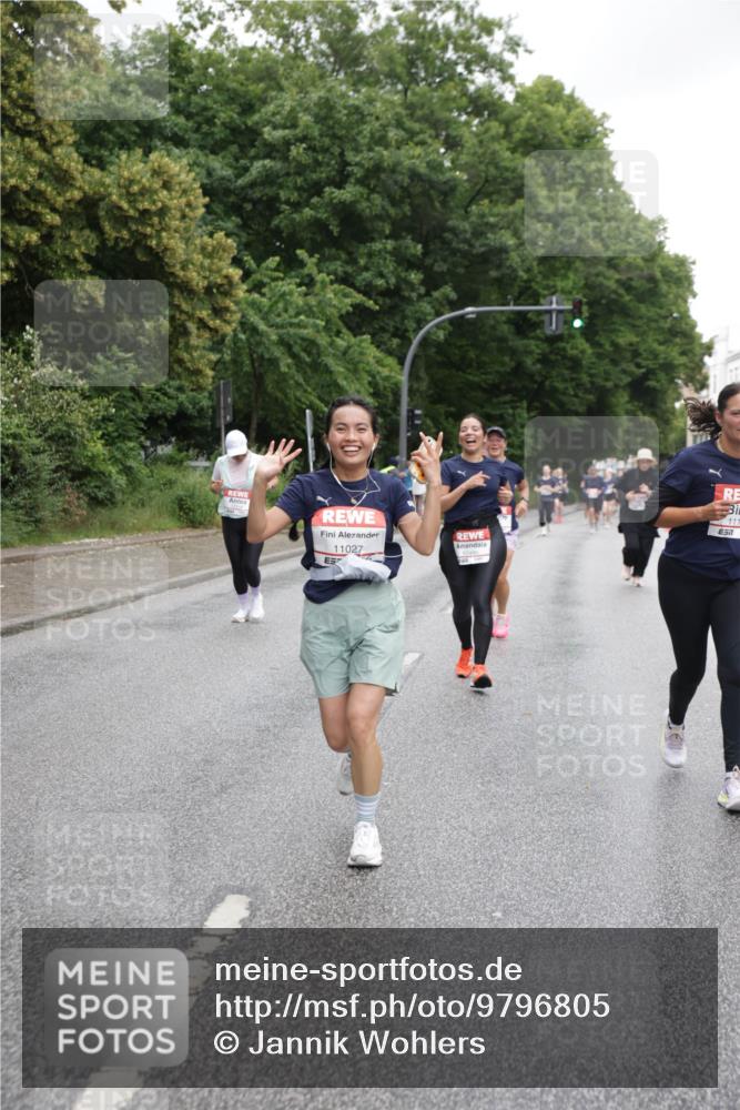 14.06.2026 - REWE Women's Run Jannik Wohlers http://msf.ph/oto/9796805 14.06.2026 09:59:28 Laufen 11027 meine-sportfotos.de