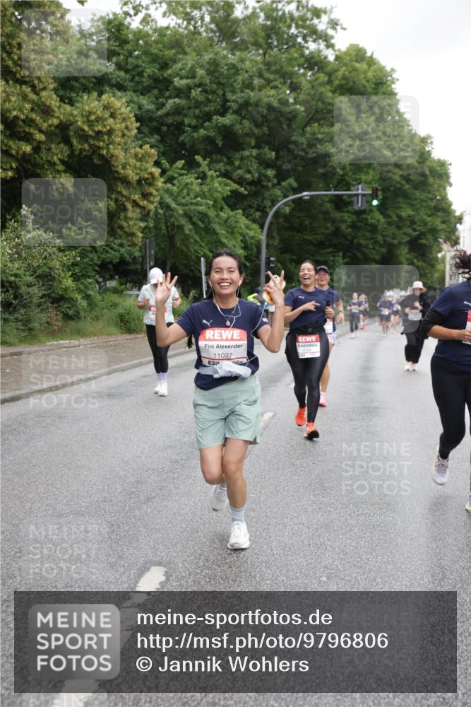 14.06.2026 - REWE Women's Run Jannik Wohlers http://msf.ph/oto/9796806 14.06.2026 09:59:28 Laufen 11027 meine-sportfotos.de
