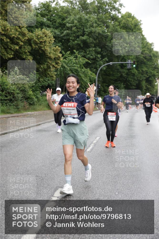 14.06.2026 - REWE Women's Run Jannik Wohlers http://msf.ph/oto/9796813 14.06.2026 09:59:28 Laufen 11027 meine-sportfotos.de